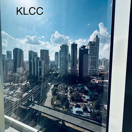 Klcc Suites At Platinum Kuala Lumpur Exterior photo